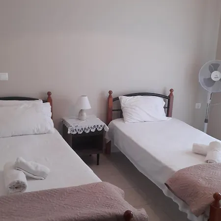 βίλλα αντρέας Casa vacanze Karavomylos